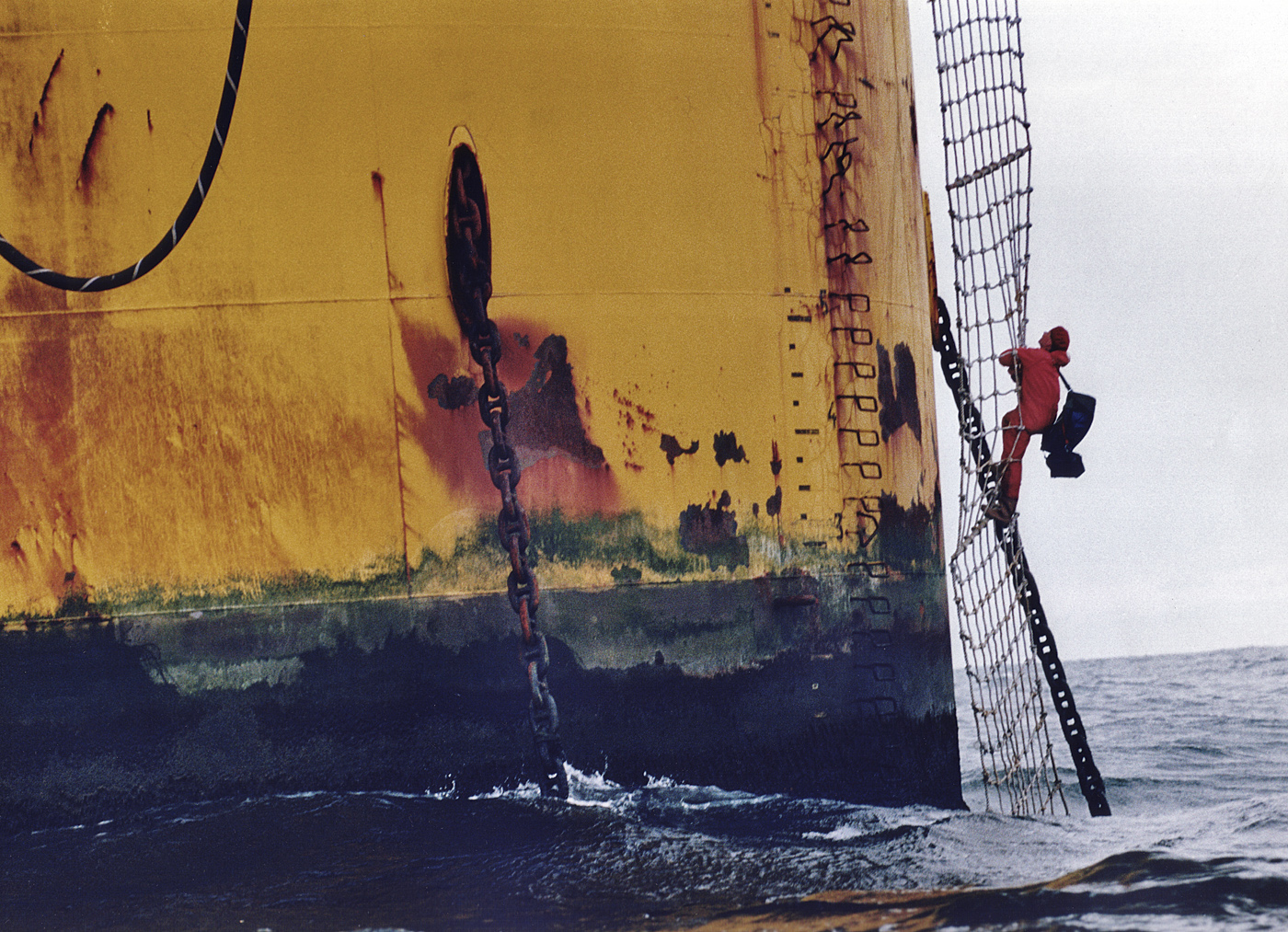 Besetzung der Shell Brent Spar durch Greenpeace, 1995